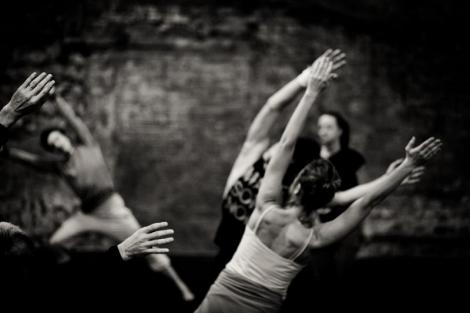 Plesna delavnica z Didierjem Théronom in Thomasom Guggijem (1) 1