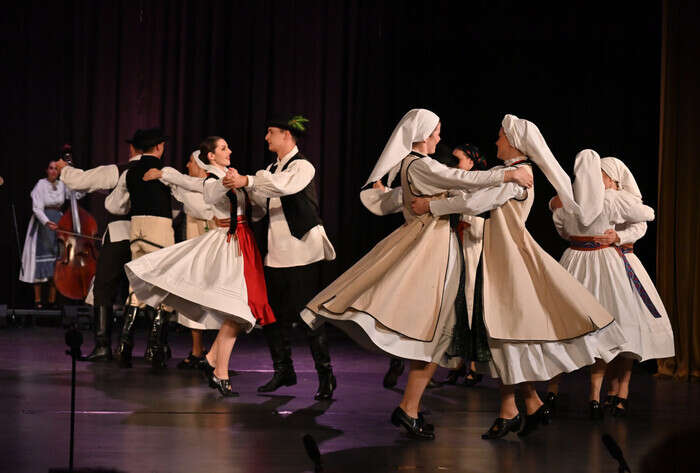 C6006e56 3d8c 78c6 e441 493b7e0792d7 b